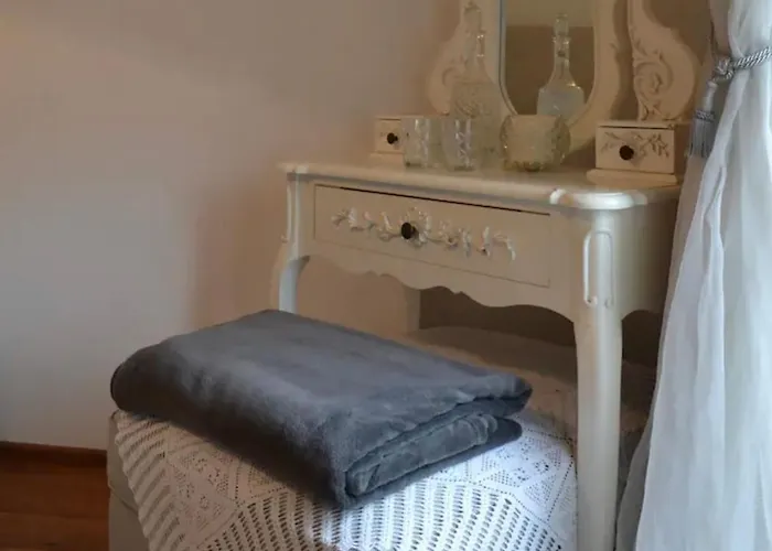 Lägenhet Charmantes Studio-apartment Im Shabby Chic Stil Mit Balkon Und Gartenblick - Ihr Perfektes Zuhause In