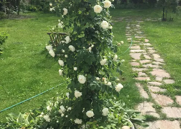 Charmantes Studio-apartment Im Shabby Chic Stil Mit Balkon Und Gartenblick - Ihr Perfektes Zuhause In * غراتس