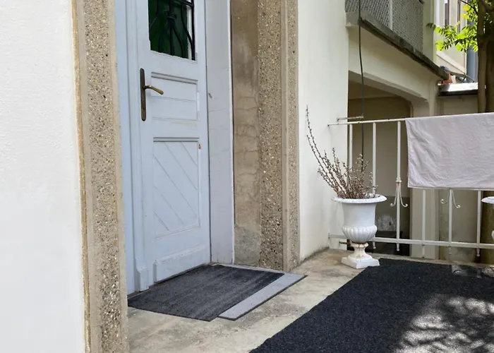 Charmantes Studio-apartment Im Shabby Chic Stil Mit Balkon Und Gartenblick - Ihr Perfektes Zuhause In * غراتس